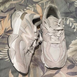 New Balance Light Gray Mesh Suede Sneakers